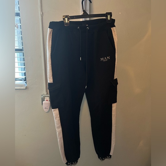 BoohooMAN Tall Cuffed Joggers - Picture 4 of 5